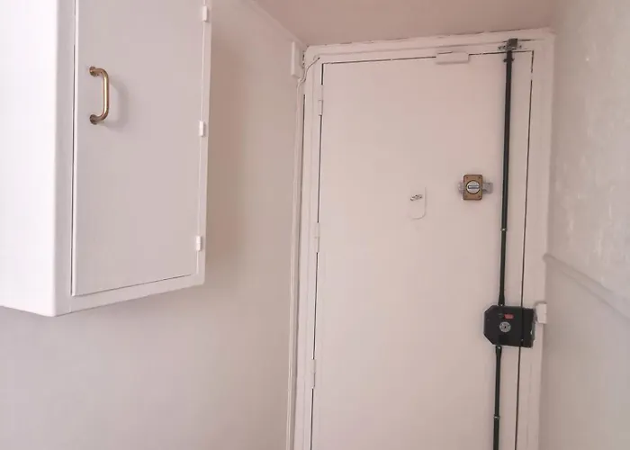 Lovely And Bright In Montmartre Paris